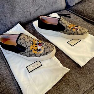 Gucci Loafers. Men’s size 11.5. Tiger print. Perfect condition.